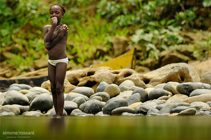 ecr0052o Nikon D3 Nikon 600 VR f/4 1/2500 sec f/4 ISO 400 Fotografia reportage ecuador materiale Nikon Simone Tossani